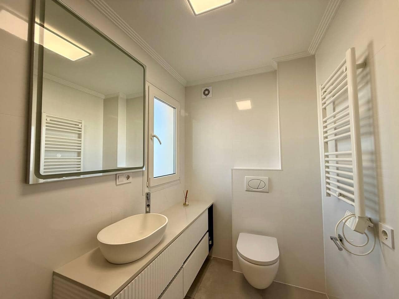 1 soverom Penthouse til salgs i Torrevieja - € 149 900 (Ref: 9994872)
