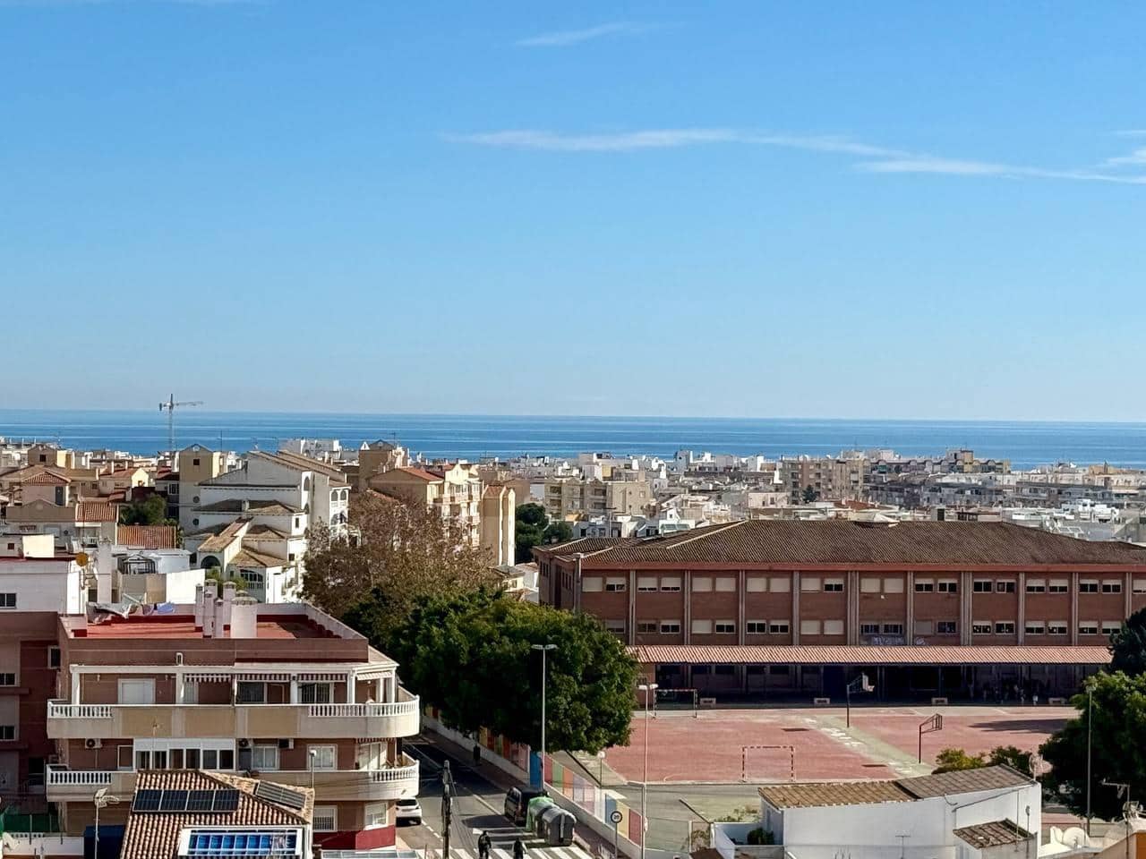1 soverom Penthouse til salgs i Torrevieja - € 149 900 (Ref: 9994872)