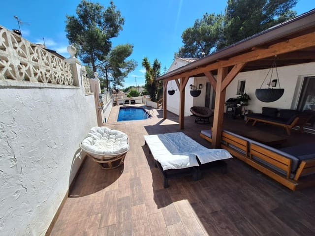 3 soverom Villa til salgs i Pinar de Campoverde, Pilar de la Horadada med svømmebasseng - € 475 000 (Ref: 9994874)