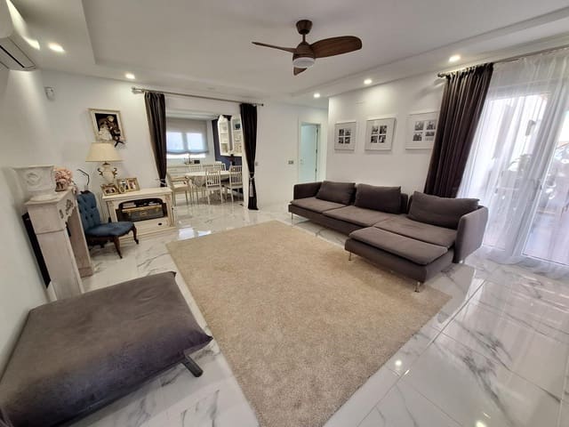 3 soverom Villa til salgs i Pinar de Campoverde, Pilar de la Horadada med svømmebasseng - € 475 000 (Ref: 9994874)