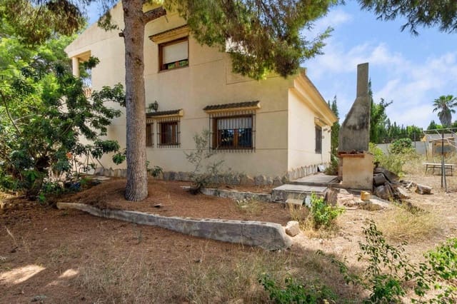 6 soveværelse Villa til salg i Los Balcones - Los Altos, Torrevieja med swimmingpool - € 550.000 (Ref: 9994875)
