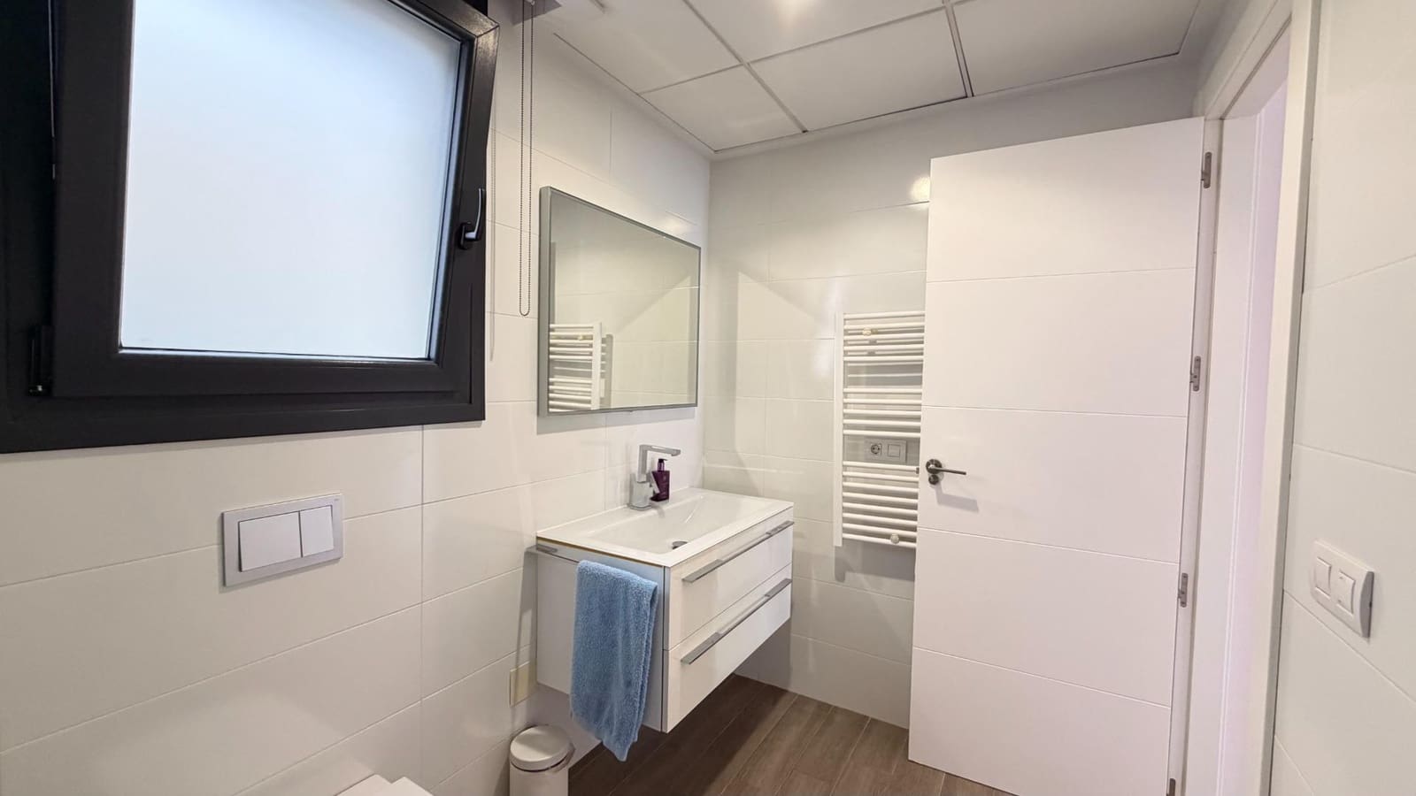 5 makuuhuone Huvila myytävänä paikassa Torrevieja mukana uima-altaan - 558 900 € (Ref: 9994876)