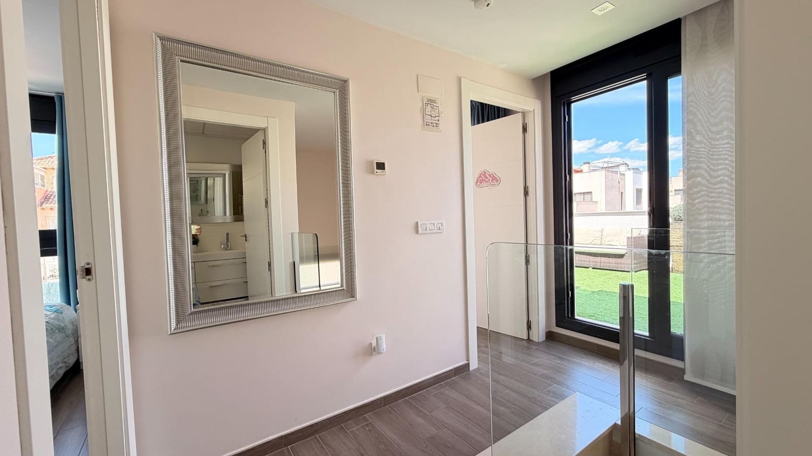 5 makuuhuone Huvila myytävänä paikassa Torrevieja mukana uima-altaan - 558 900 € (Ref: 9994876)