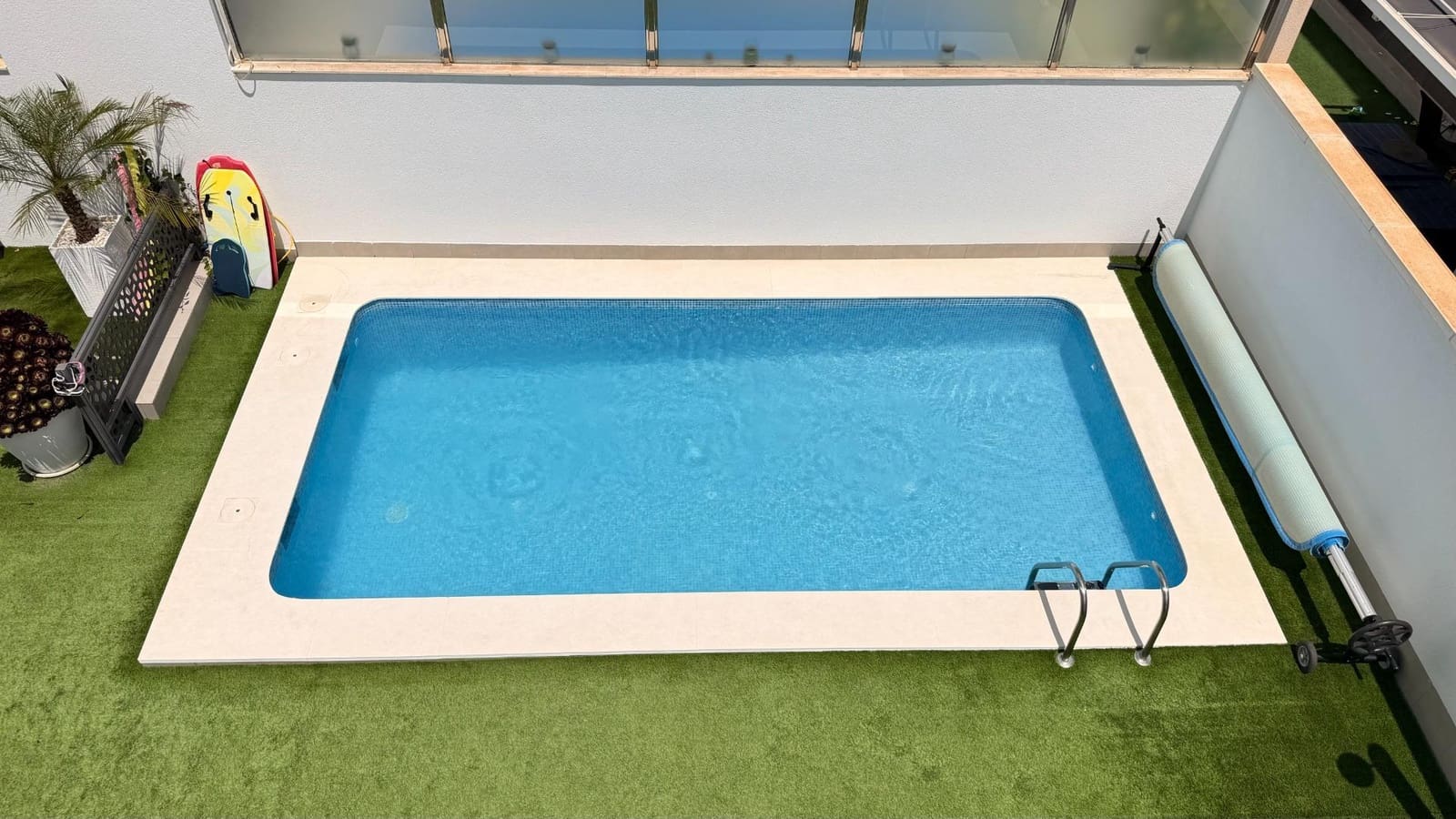 5 makuuhuone Huvila myytävänä paikassa Torrevieja mukana uima-altaan - 558 900 € (Ref: 9994876)