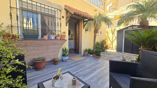 3 quarto Moradia Geminada para venda em Seghers, Estepona com piscina garagem - 570 000 € (Ref: 9998450)