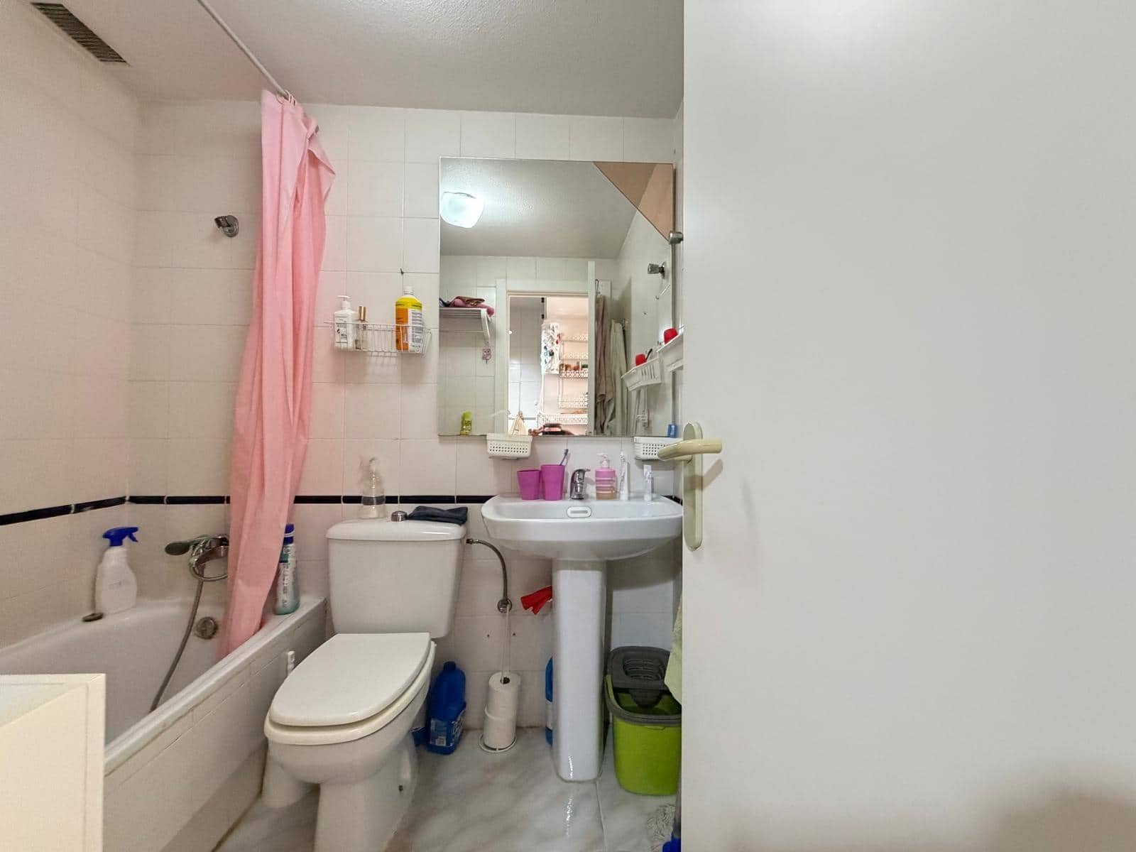 2 soverom Hus til salgs i Torrevieja med svømmebasseng - € 155 000 (Ref: 9998455)