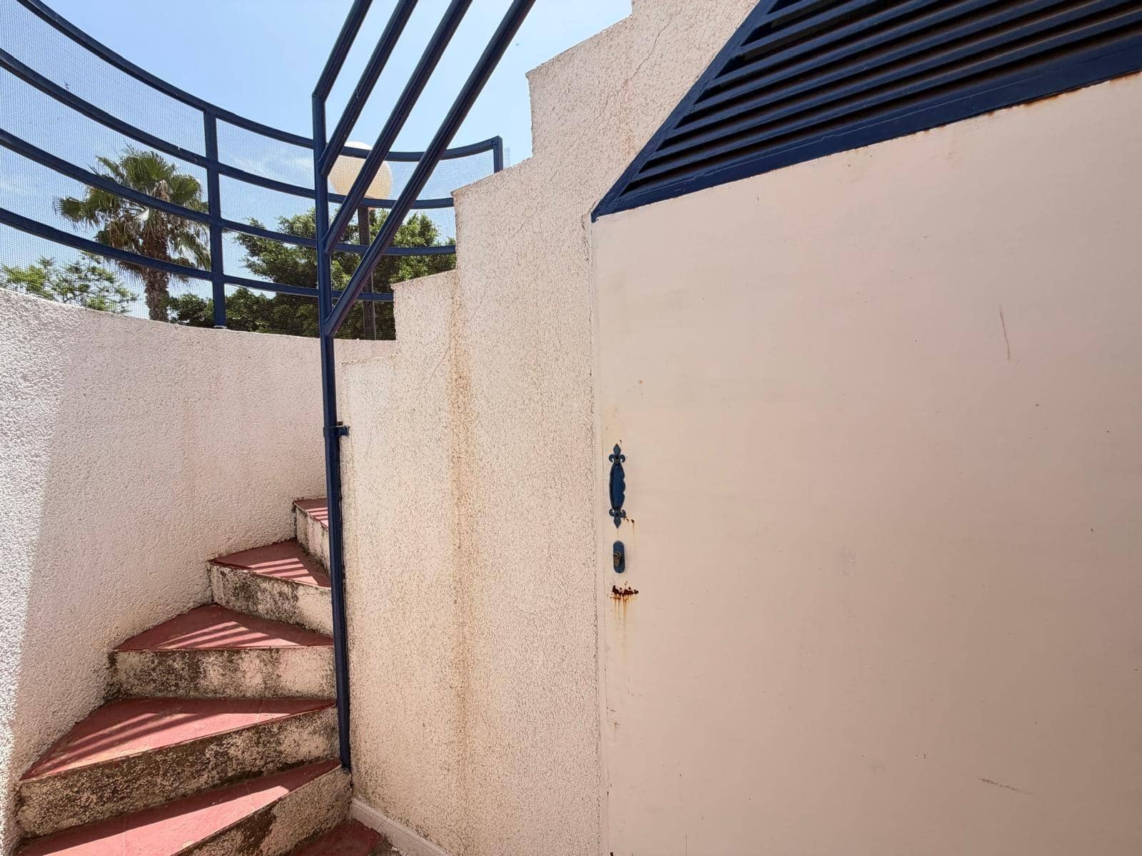 2 soverom Hus til salgs i Torrevieja med svømmebasseng - € 155 000 (Ref: 9998455)