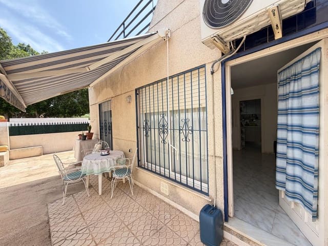 2 soverom Hus til salgs i El Chaparral - La Siesta - La Torreta, Torrevieja med svømmebasseng - € 155 000 (Ref: 9998455)