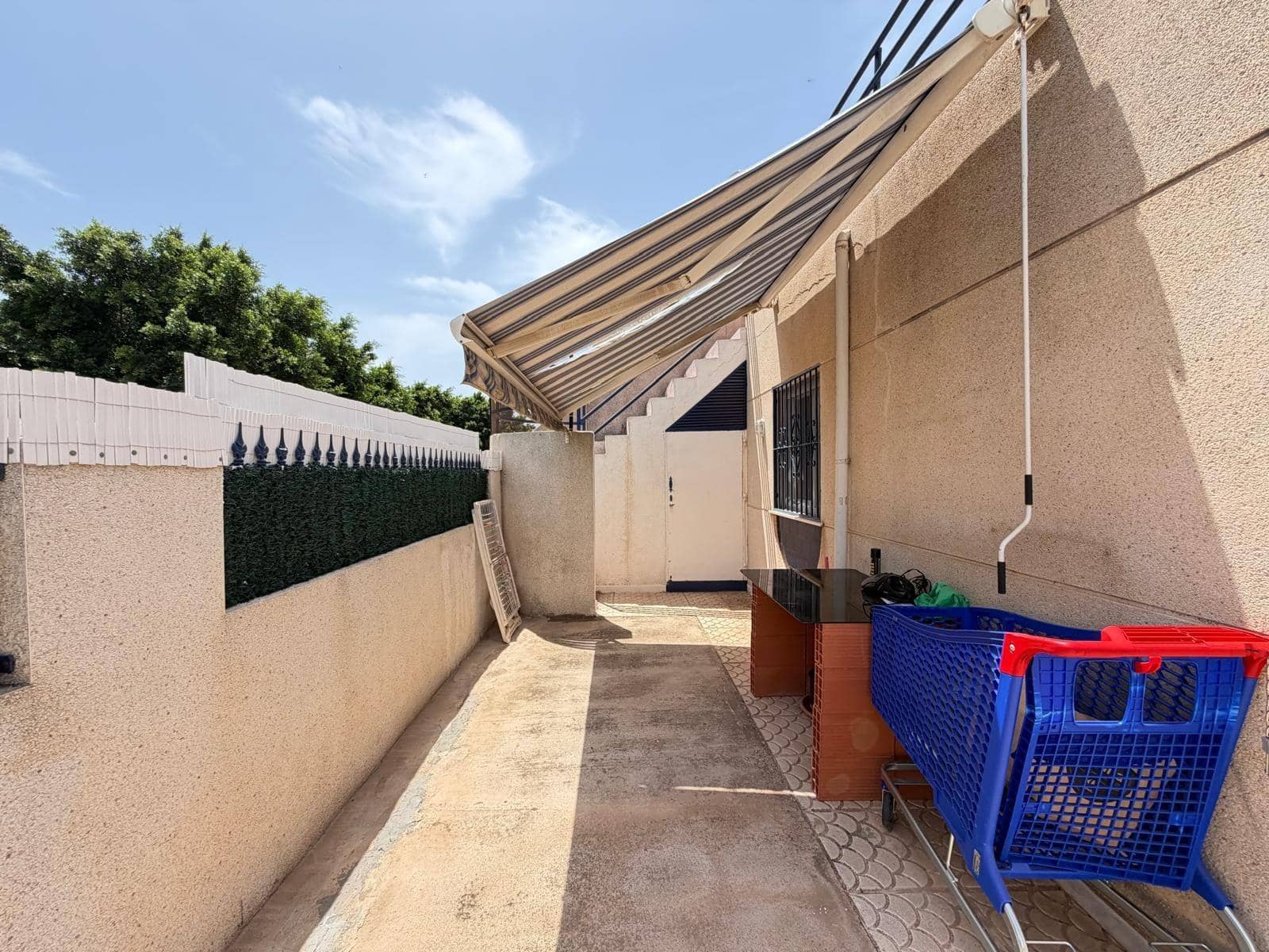 2 soverom Hus til salgs i Torrevieja med svømmebasseng - € 155 000 (Ref: 9998455)