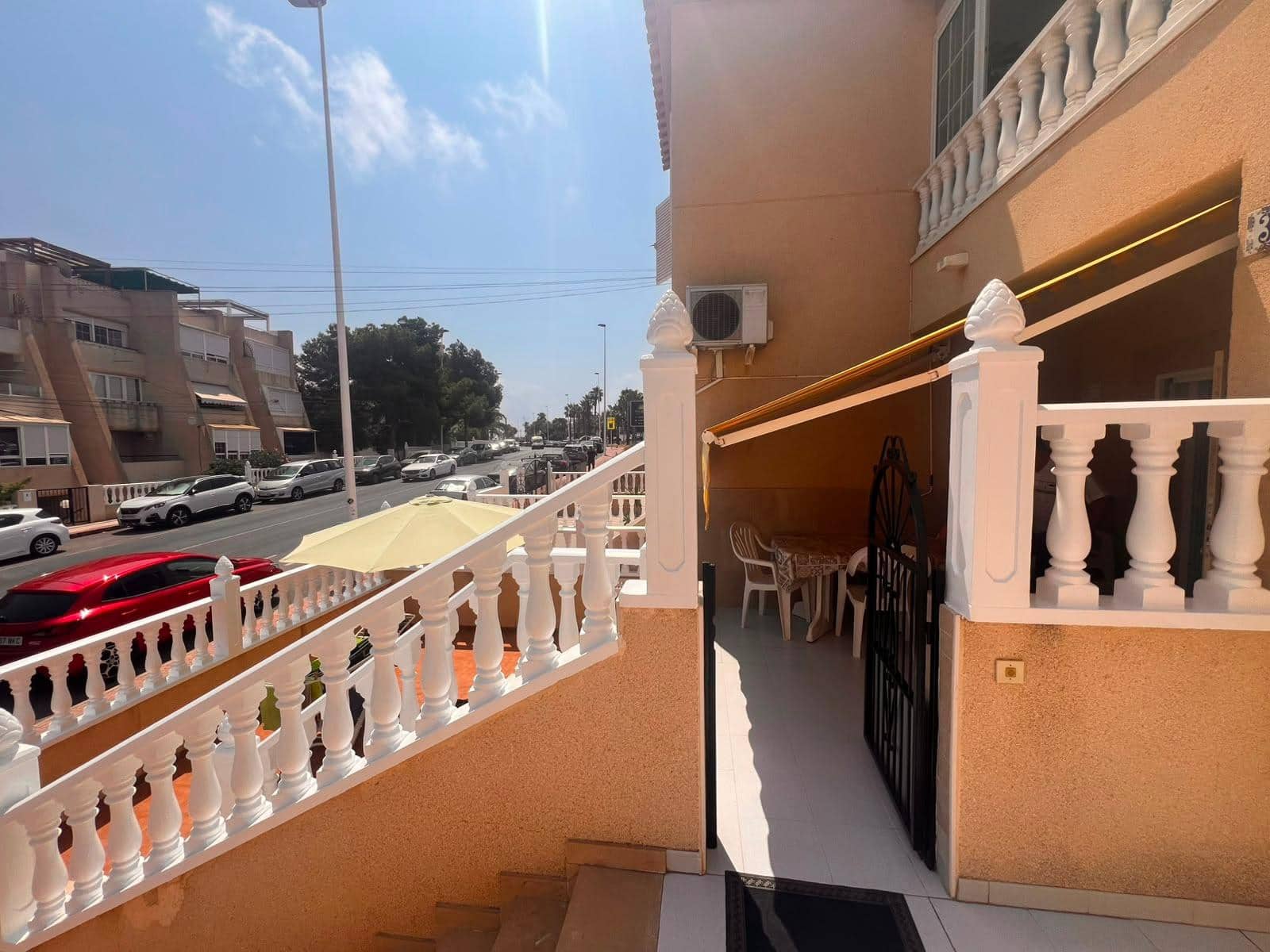 2 slaapkamer Bungalow te koop in Torrevieja - € 179.999 (Ref: 9998457)