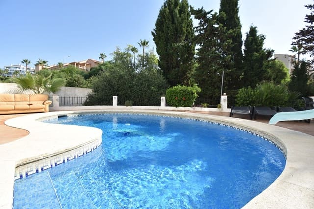6 soveværelse Villa til salg i El Faro, Mijas med swimmingpool garage - € 690.000 (Ref: 9998479)