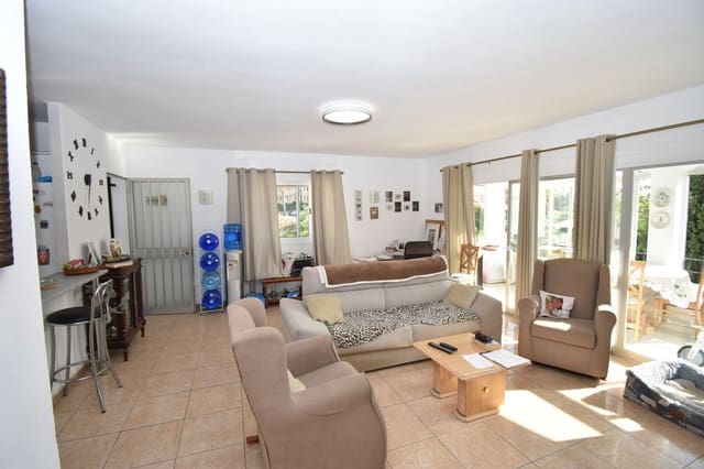 6 soveværelse Villa til salg i El Faro, Mijas med swimmingpool garage - € 690.000 (Ref: 9998479)