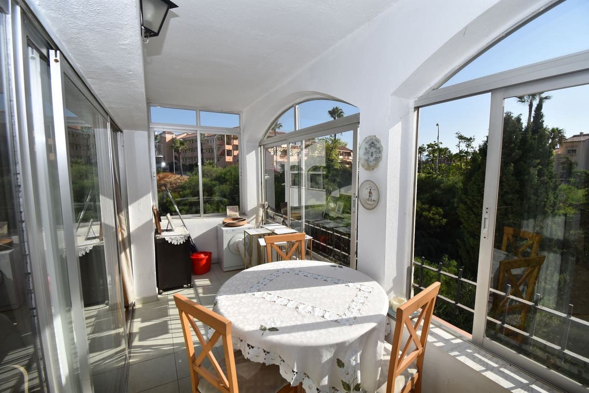 6 soveværelse Villa til salg i El Faro med swimmingpool garage - € 690.000 (Ref: 9998479)