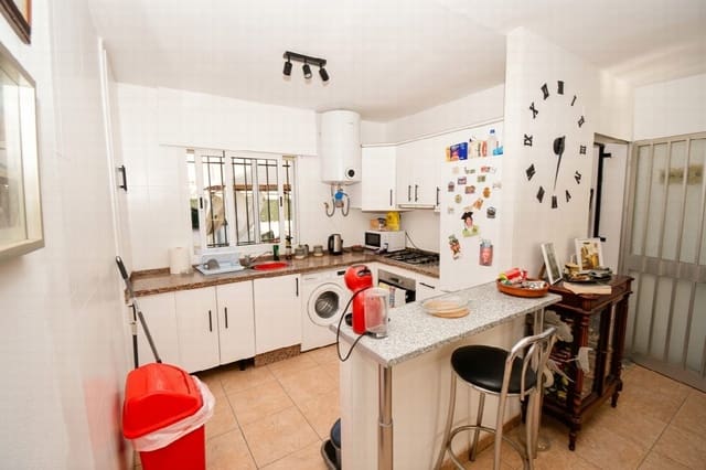 Villa te koop in El Faro, Mijas met zwembad - € 690.000 (Ref: 9998479)