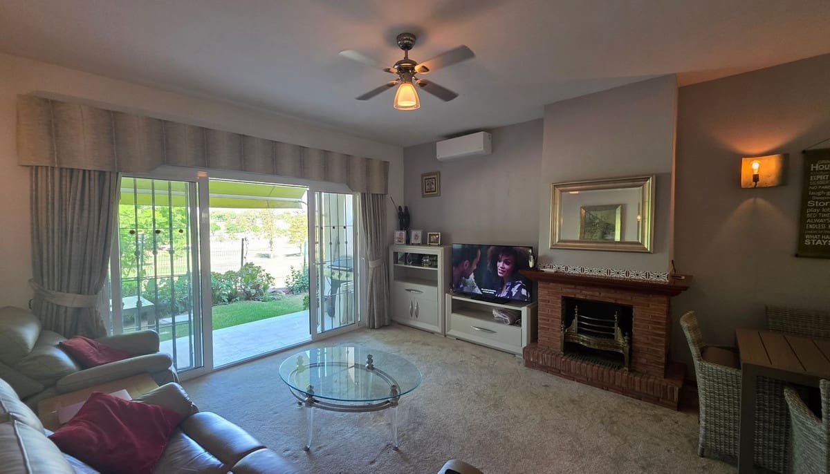 2 sovrum Hus till salu i Mijas Golf med pool garage - 360 000 € (Ref: 9998480)