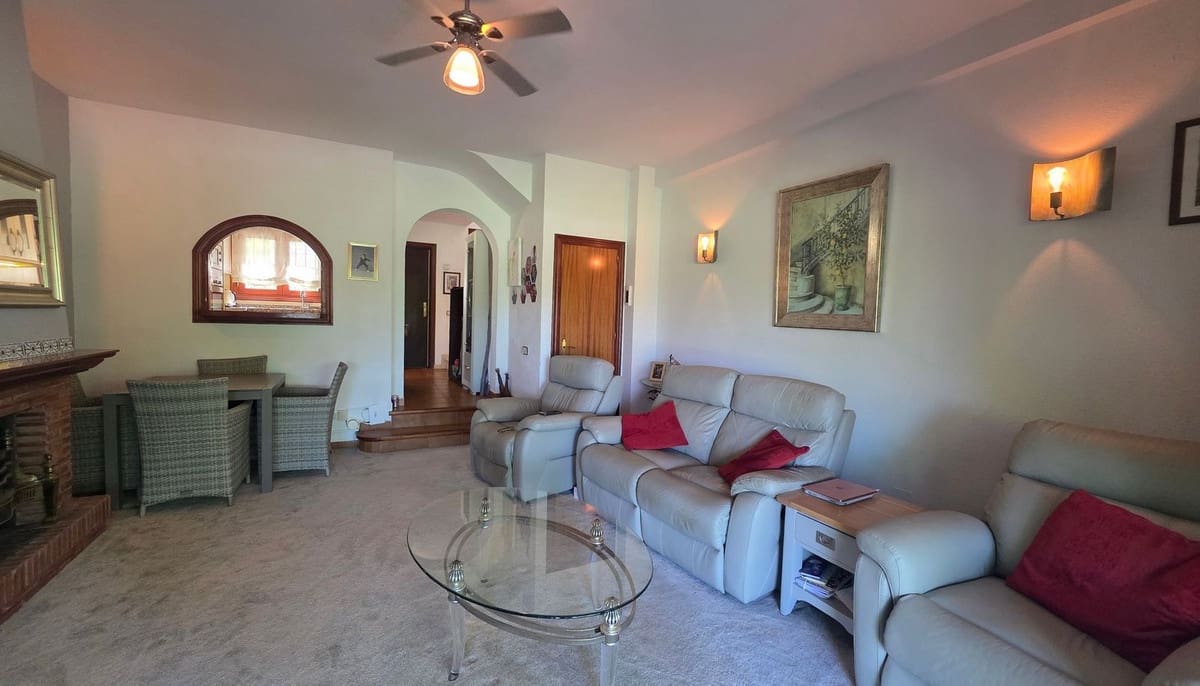2 sovrum Hus till salu i Mijas Golf med pool garage - 360 000 € (Ref: 9998480)