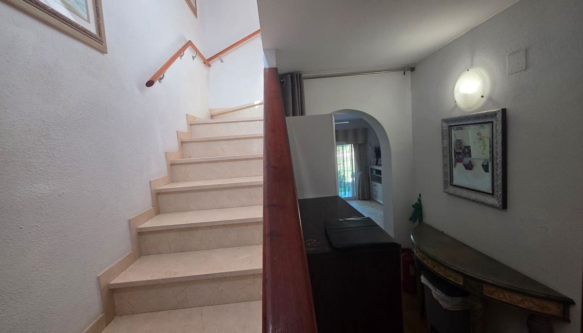 2 sovrum Hus till salu i Mijas Golf med pool garage - 360 000 € (Ref: 9998480)