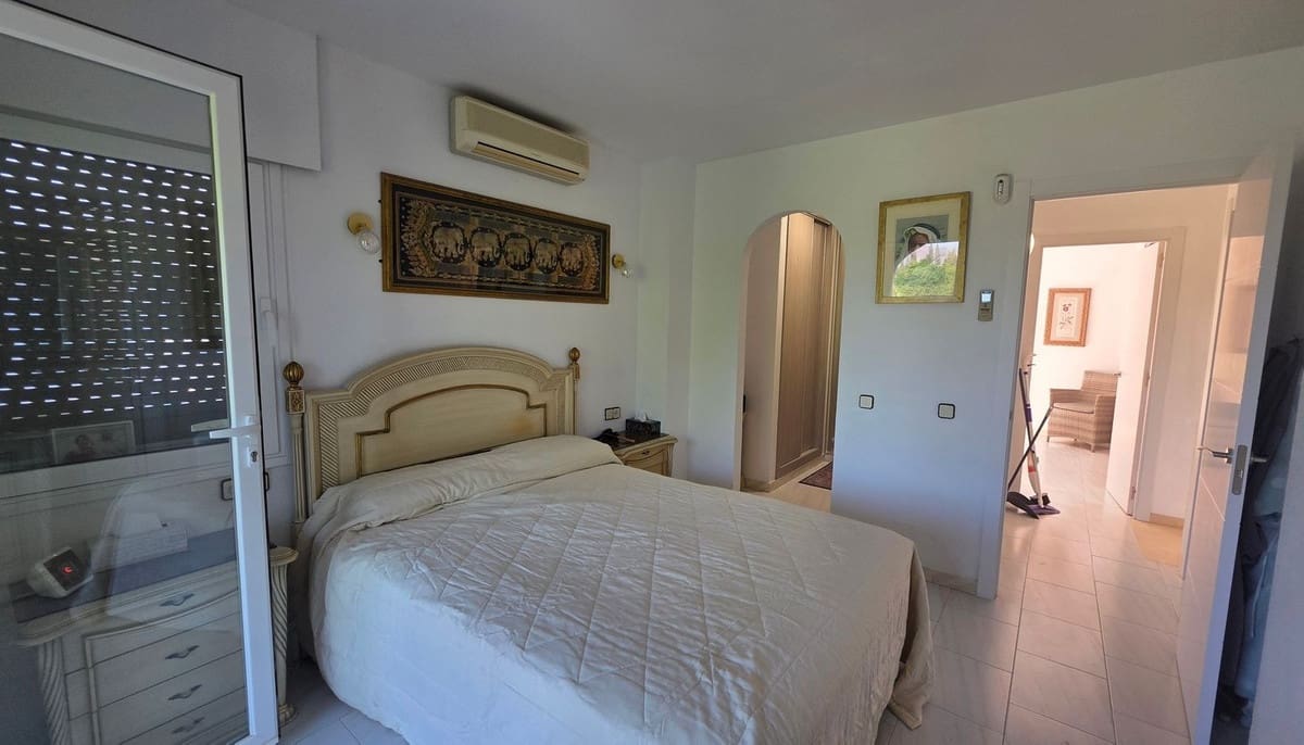 2 sovrum Hus till salu i Mijas Golf med pool garage - 360 000 € (Ref: 9998480)