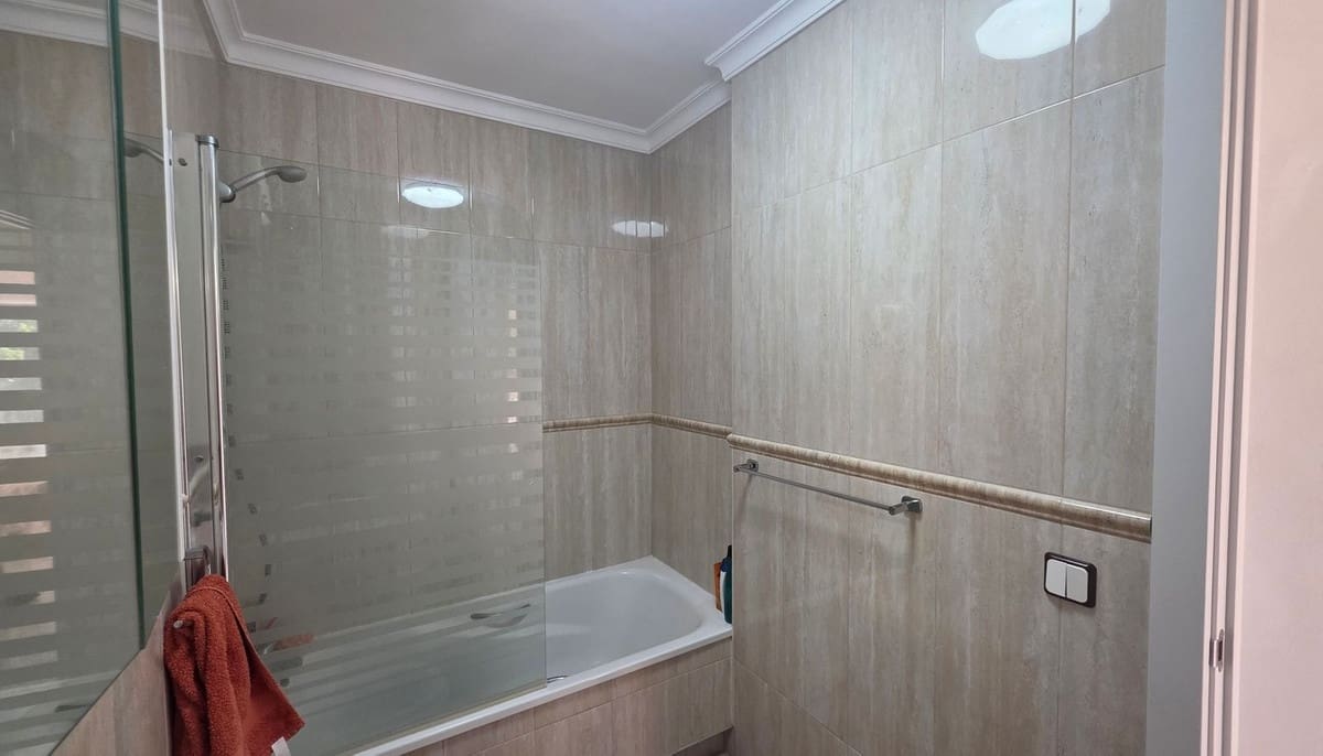 2 sovrum Hus till salu i Mijas Golf med pool garage - 360 000 € (Ref: 9998480)