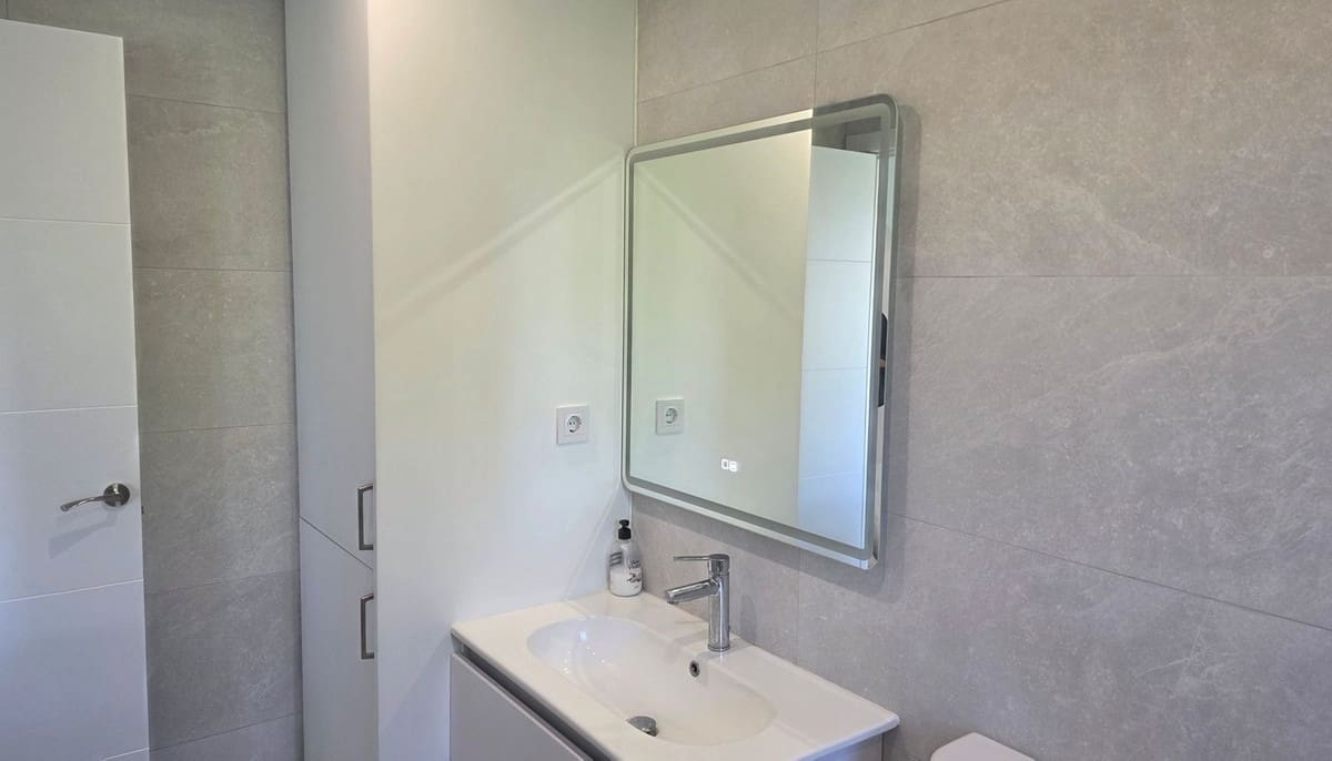 2 sovrum Hus till salu i Mijas Golf med pool garage - 360 000 € (Ref: 9998480)