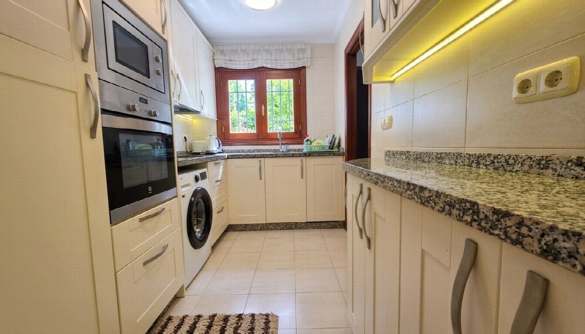 2 bedroom Townhouse for sale in Mijas Golf with pool - € 370,000 (Ref: 9998480)