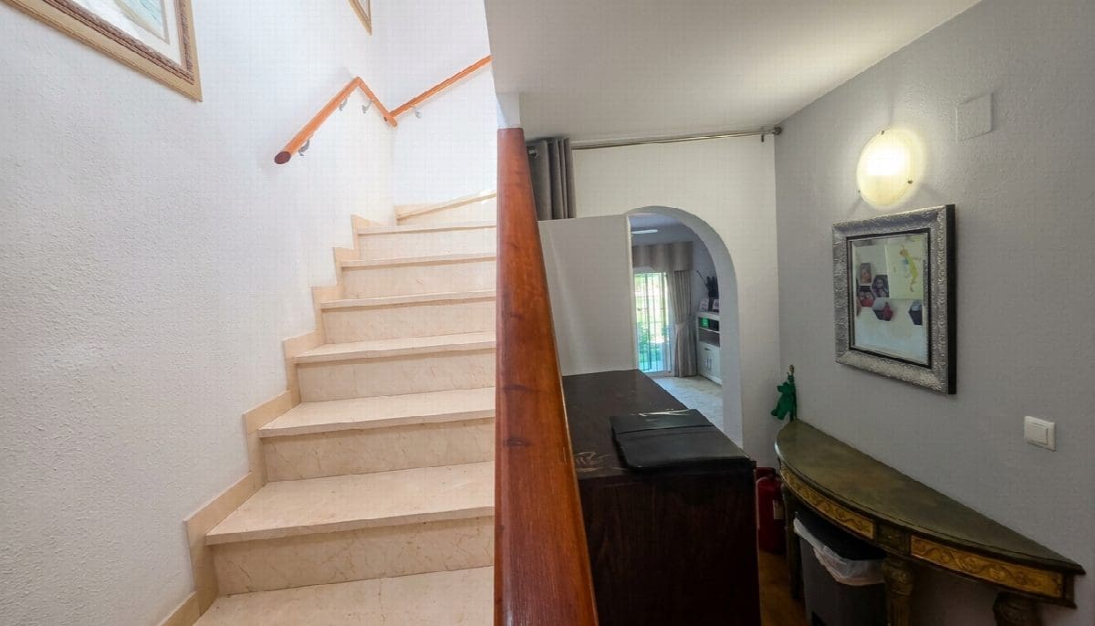 2 bedroom Townhouse for sale in Mijas Golf with pool - € 370,000 (Ref: 9998480)