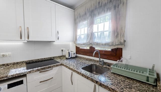2 soverom Hus til salgs i Mijas Golf, Mijas med svømmebasseng - € 370 000 (Ref: 9998480)
