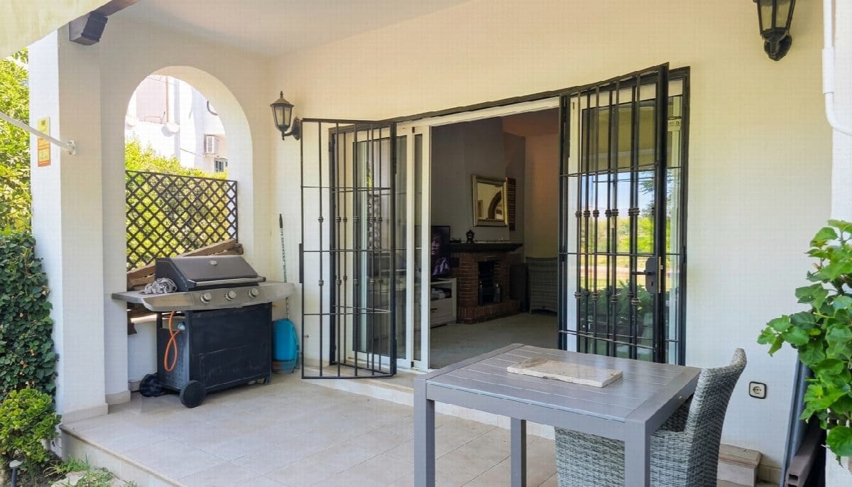 2 bedroom Townhouse for sale in Mijas Golf with pool - € 370,000 (Ref: 9998480)