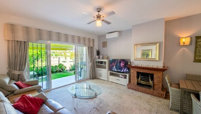 2 soverom Hus til salgs i Mijas Golf, Mijas med svømmebasseng - € 370 000 (Ref: 9998480)