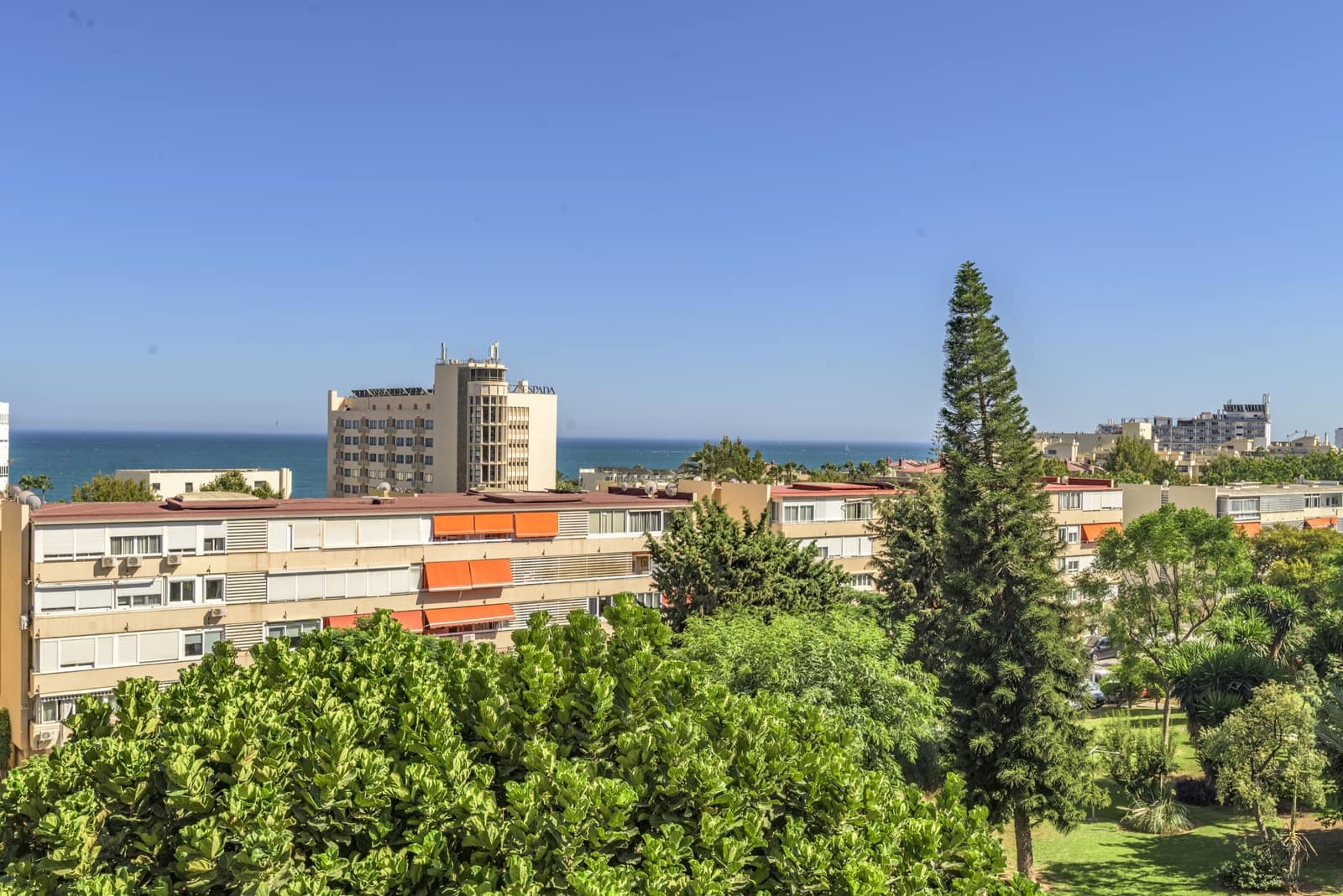 1 soverom Leilighet til salgs i Torremolinos med garasje - € 295 000 (Ref: 10002508)