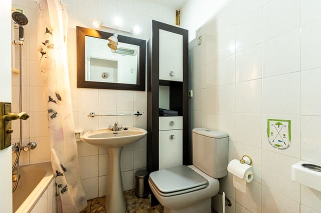 Apartamento de 2 habitaciones en Calahonda, Mijas en venta con piscina - 298.000 € (Ref: 10004928)