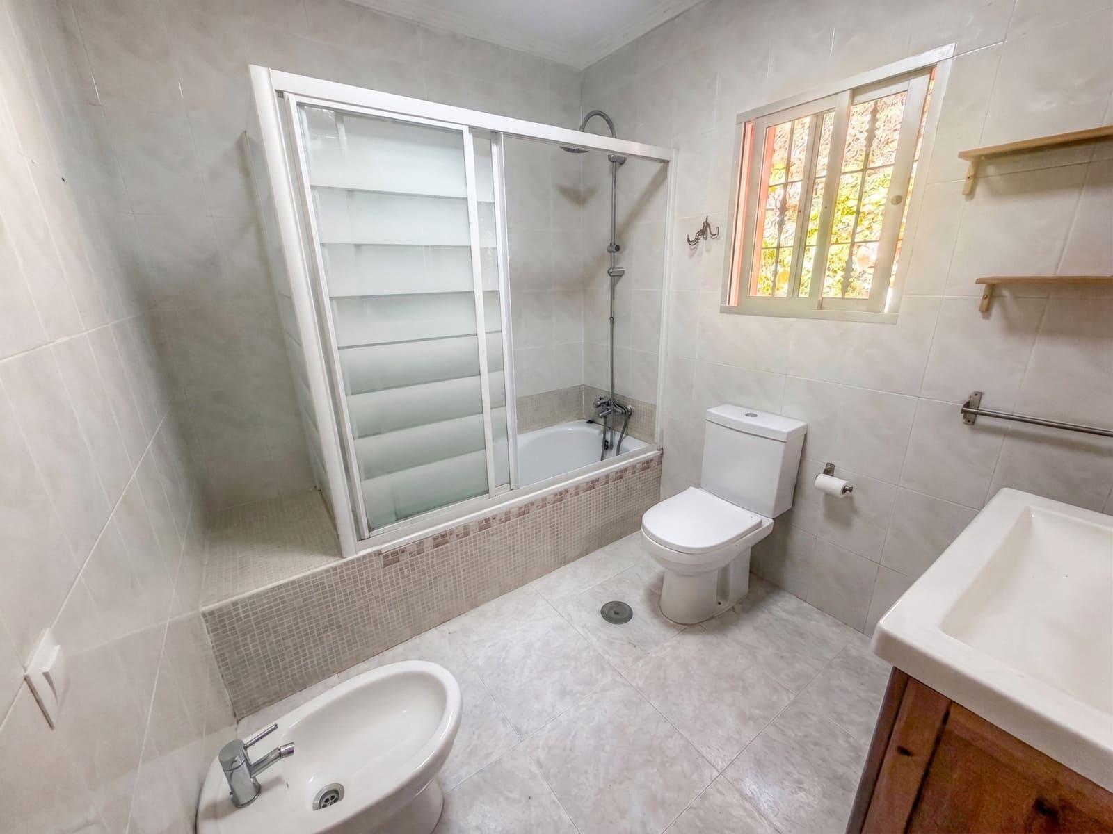 4 soverom Villa til salgs i Benalmadena med garasje - € 636 500 (Ref: 10016963)
