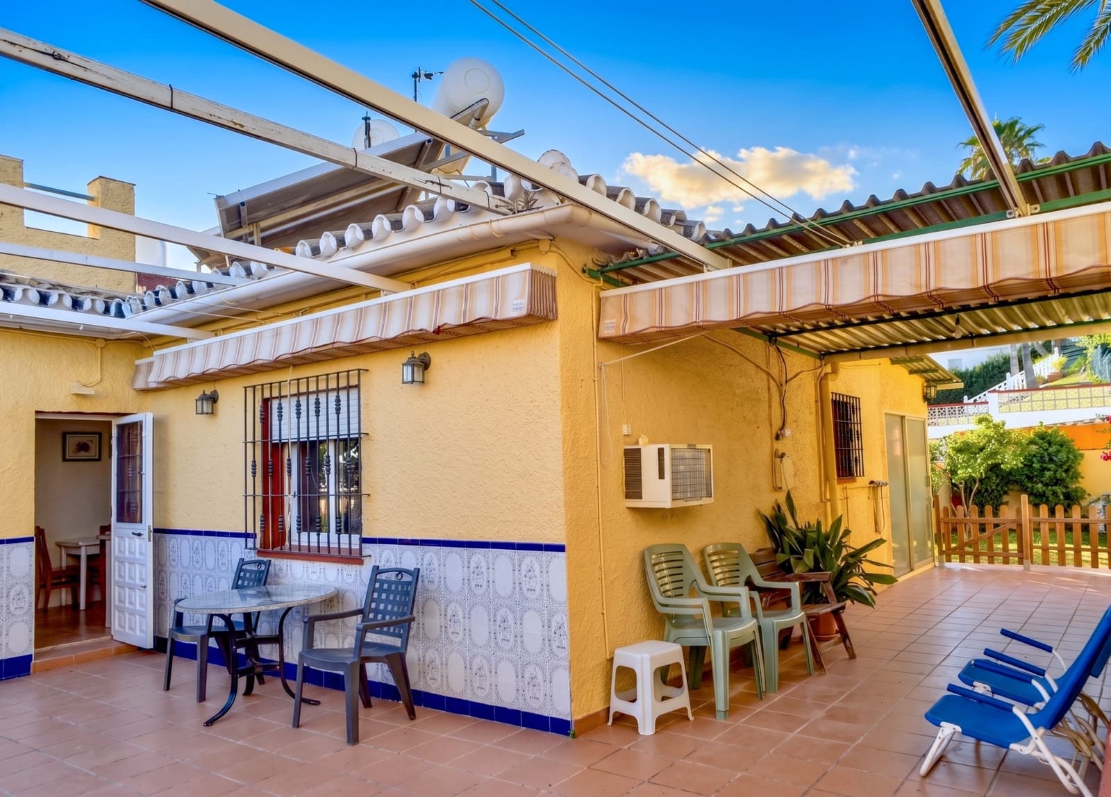 4 soverom Villa til salgs i Benalmadena med garasje - € 636 500 (Ref: 10016963)