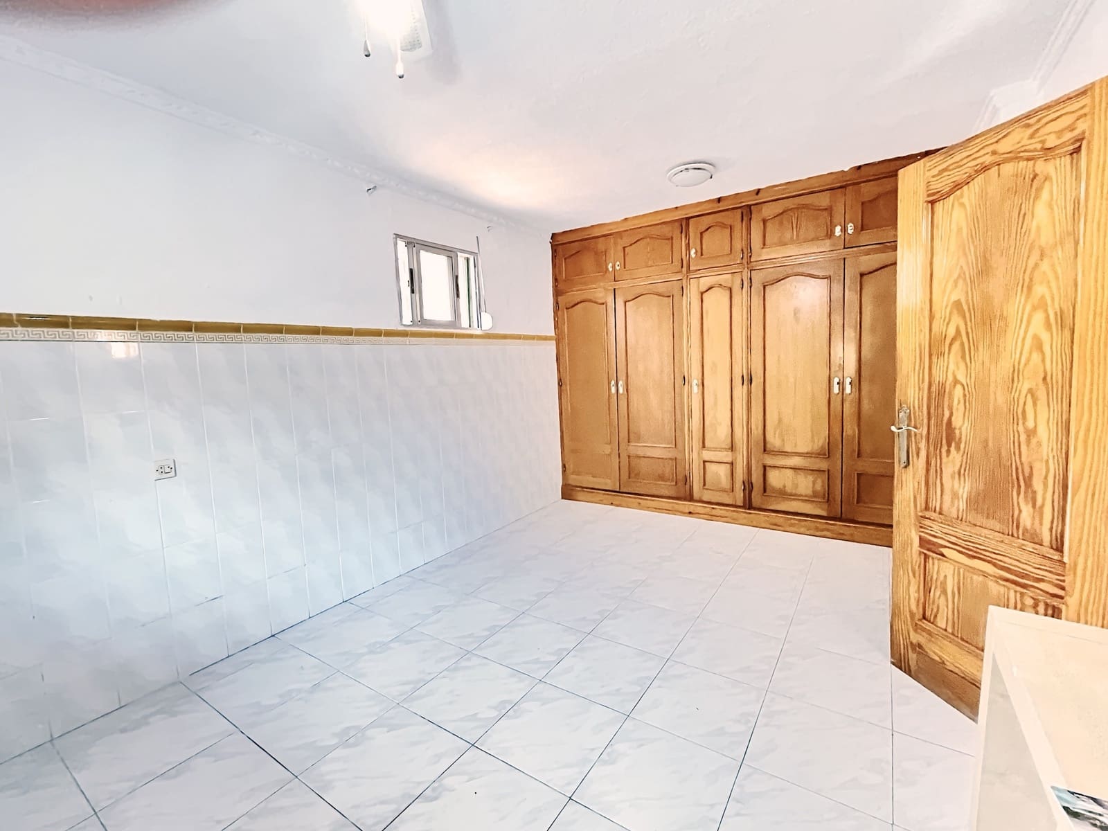4 soverom Villa til salgs i Benalmadena med garasje - € 636 500 (Ref: 10016963)