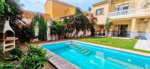 Chalet de 6 habitaciones en Benalmadena Costa, Benalmádena en venta con piscina garaje - 775.000 € (Ref: 10018147)