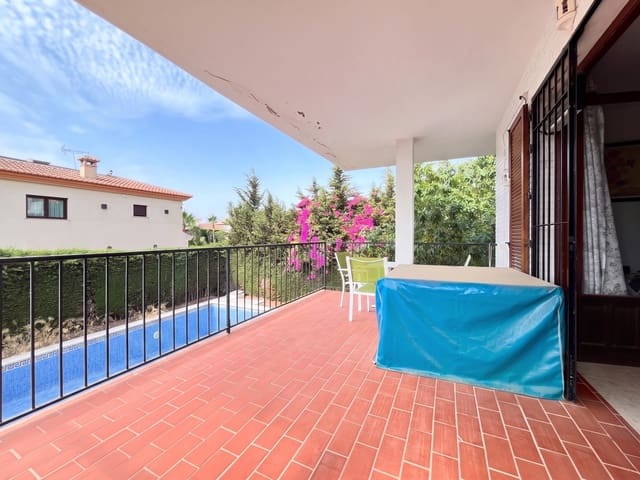 3 makuuhuone Huvila myytävänä paikassa La Capellania, Benalmádena mukana uima-altaan 
autotalli - 869 600 € (Ref: 10020010)