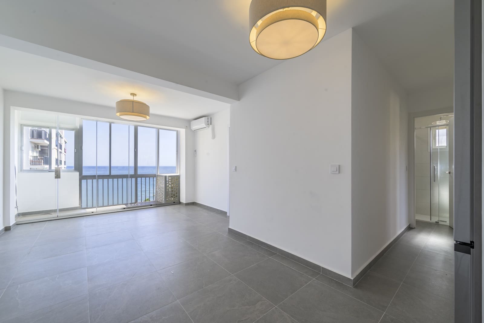3 sypialnia Apartament na sprzedaż w Calahonda z basenem garażem - 349 000 € (Ref: 10020011)