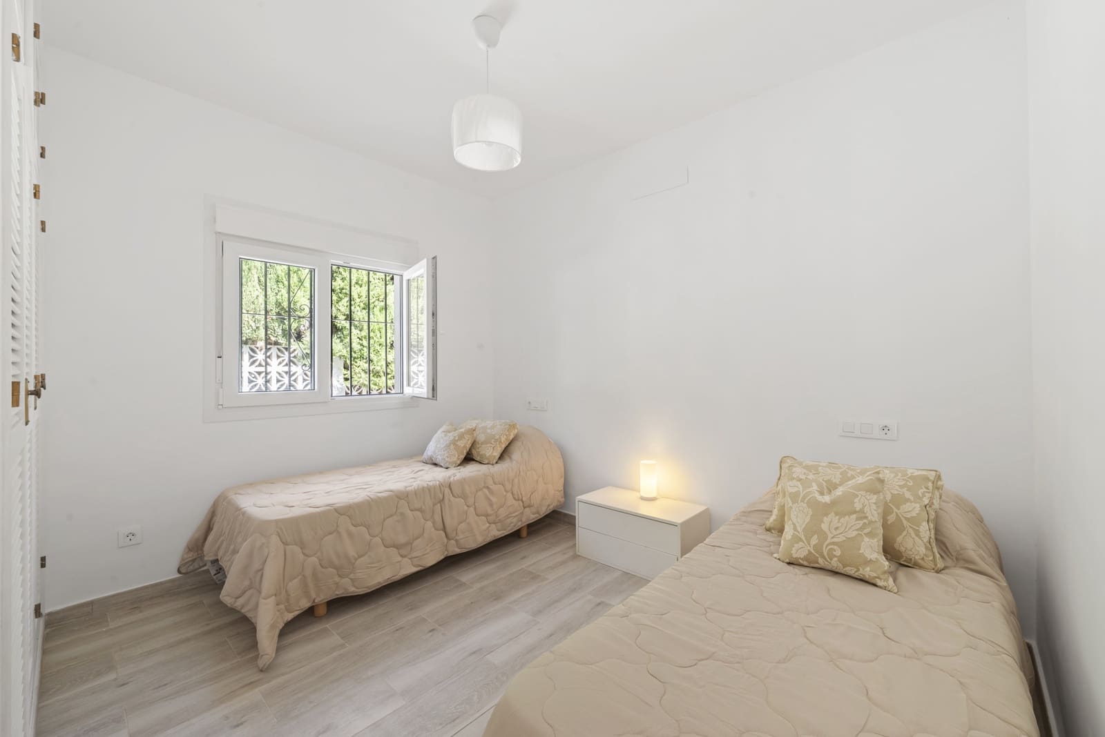 7 sovrum Villa till salu i Mijas Costa med pool garage - 1 650 000 € (Ref: 10021847)