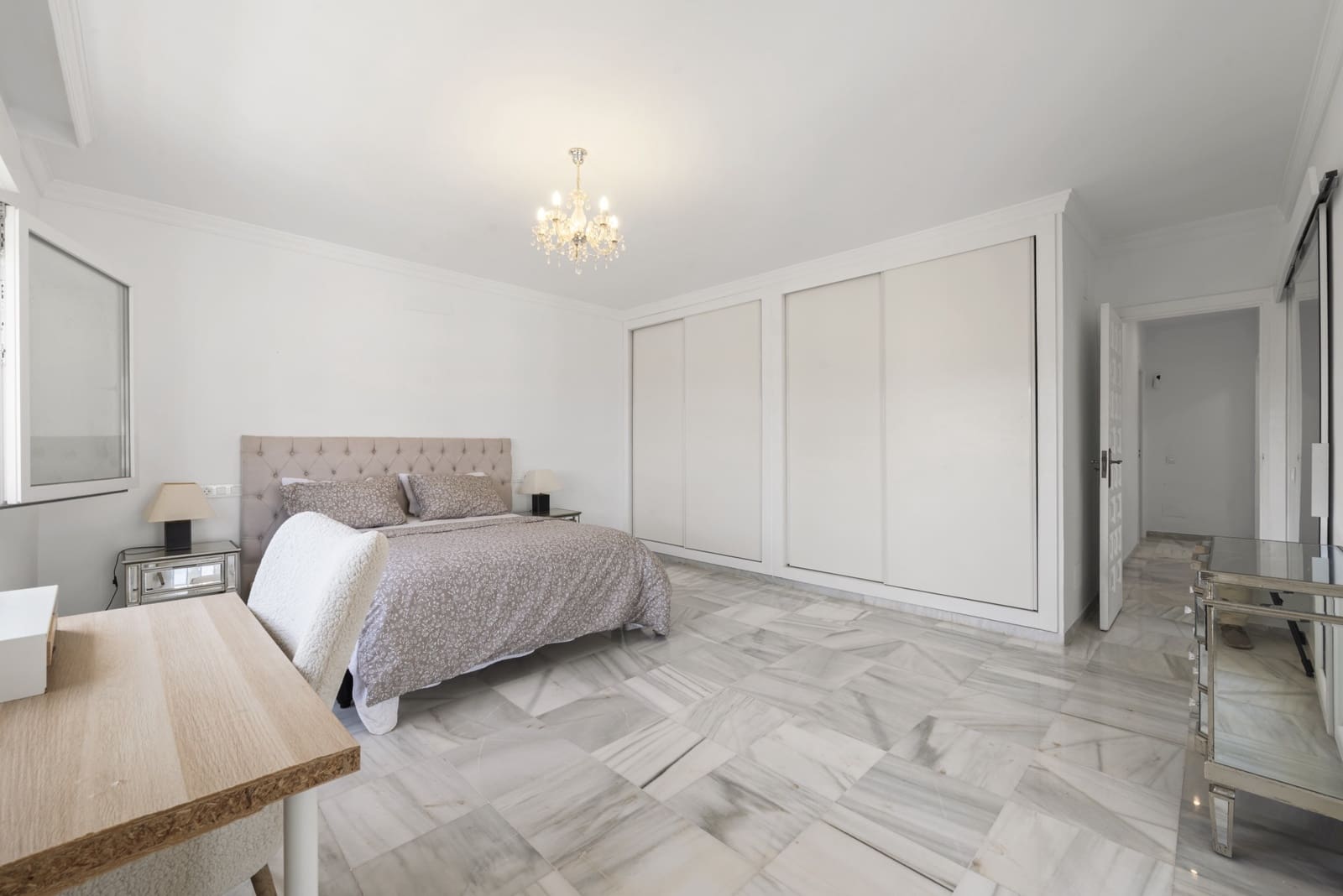 7 sovrum Villa till salu i Mijas Costa med pool garage - 1 650 000 € (Ref: 10021847)