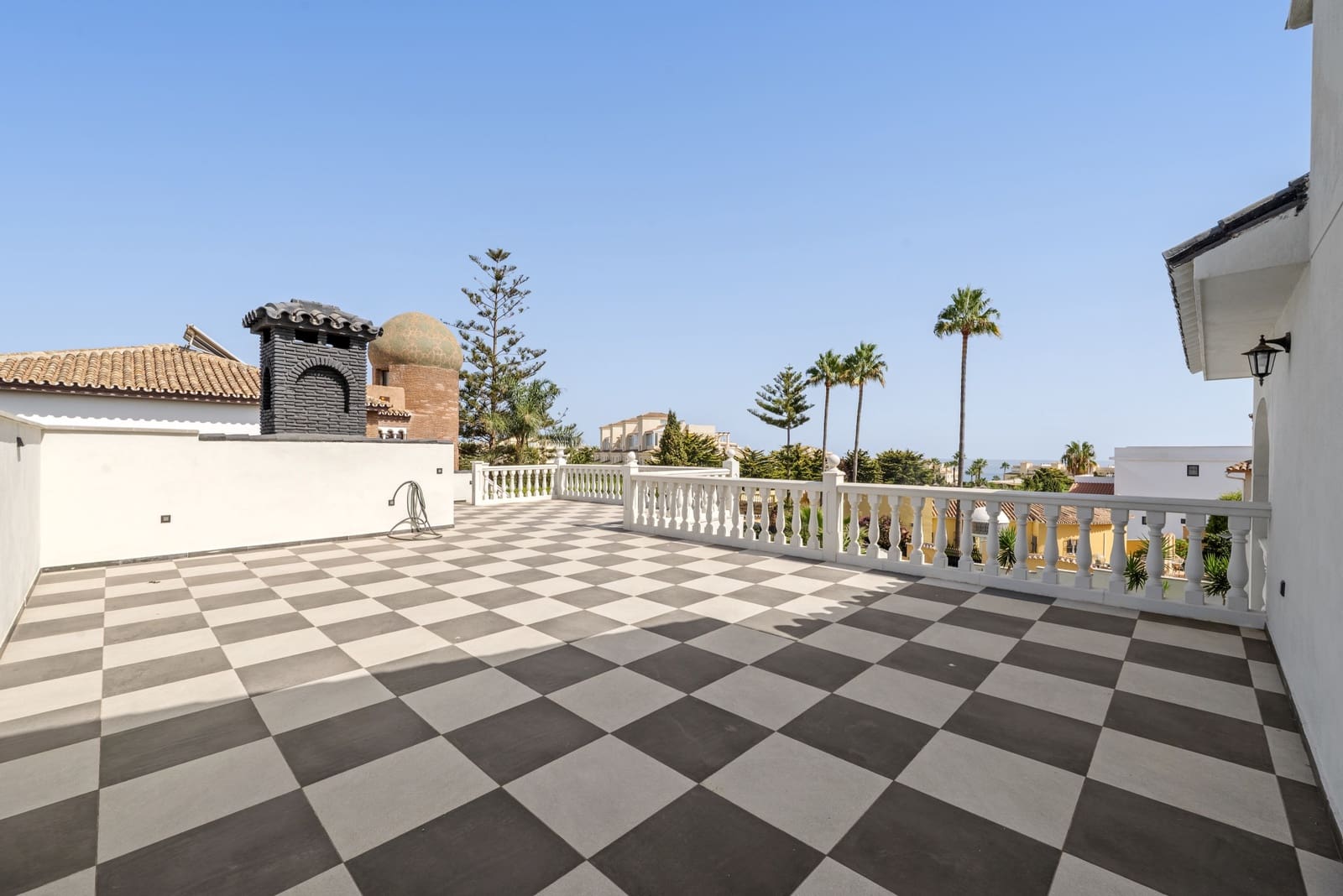 7 sovrum Villa till salu i Mijas Costa med pool garage - 1 650 000 € (Ref: 10021847)