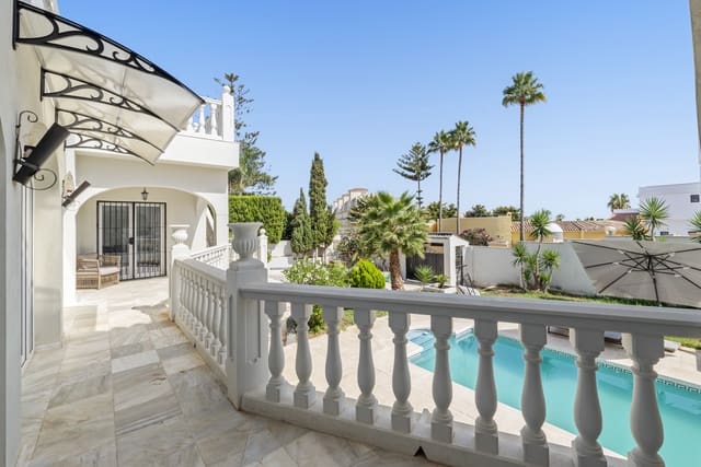 7 bedroom Villa for sale in Mijas Costa, Mijas with pool garage - € 1,650,000 (Ref: 10021847)