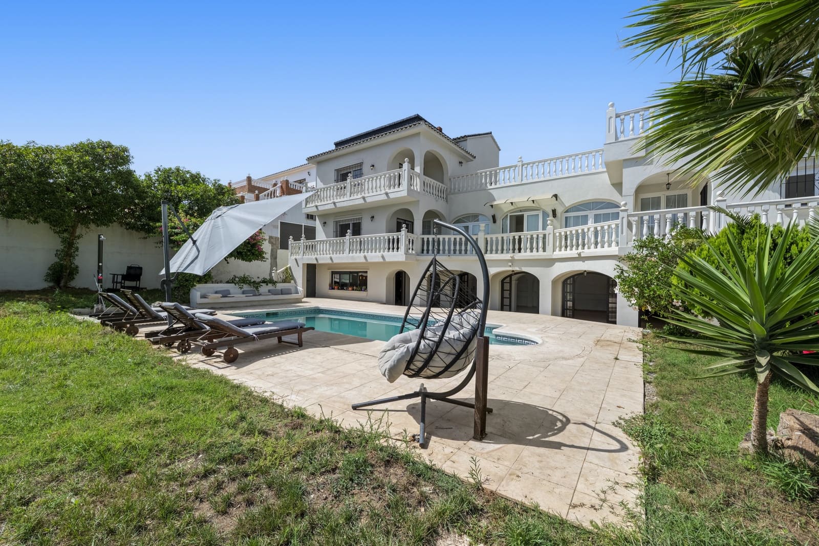 7 sovrum Villa till salu i Mijas Costa med pool garage - 1 650 000 € (Ref: 10021847)