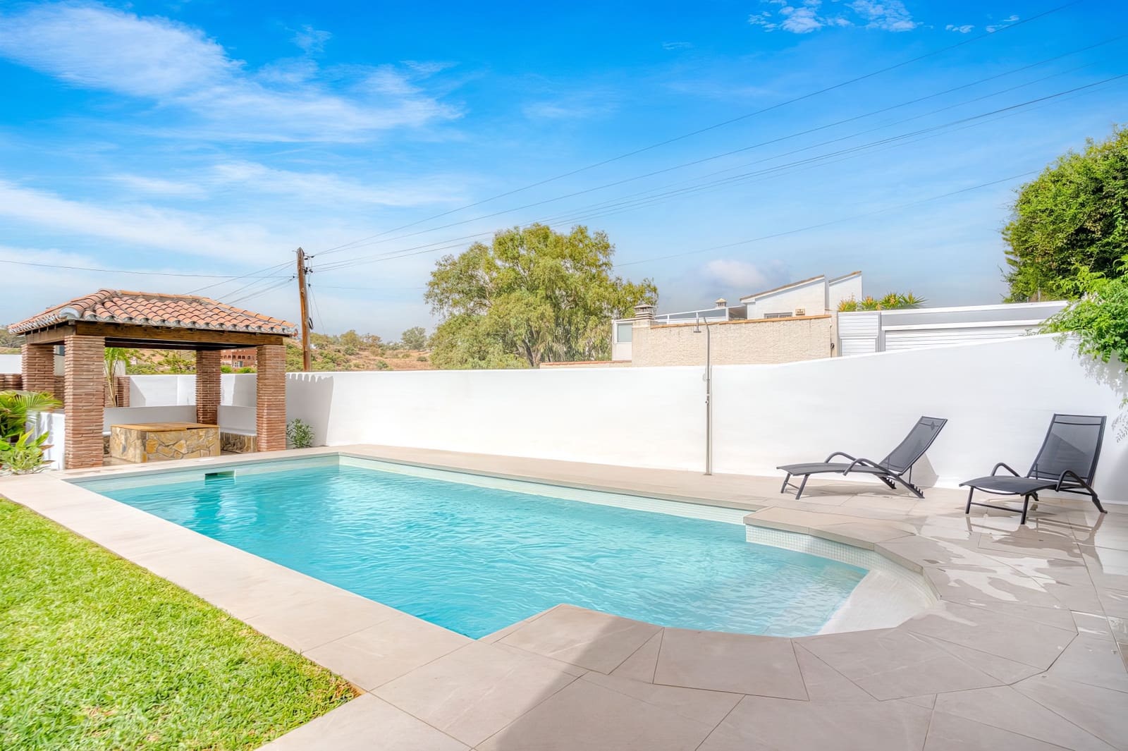 6 sovrum Villa till salu i Mijas Costa med pool garage - 1 395 000 € (Ref: 10024983)
