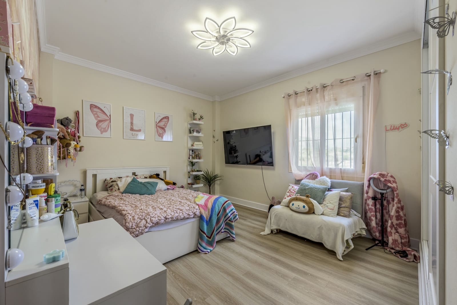 6 bedroom Villa for sale in Mijas Costa with pool garage - € 1,395,000 (Ref: 10024983)