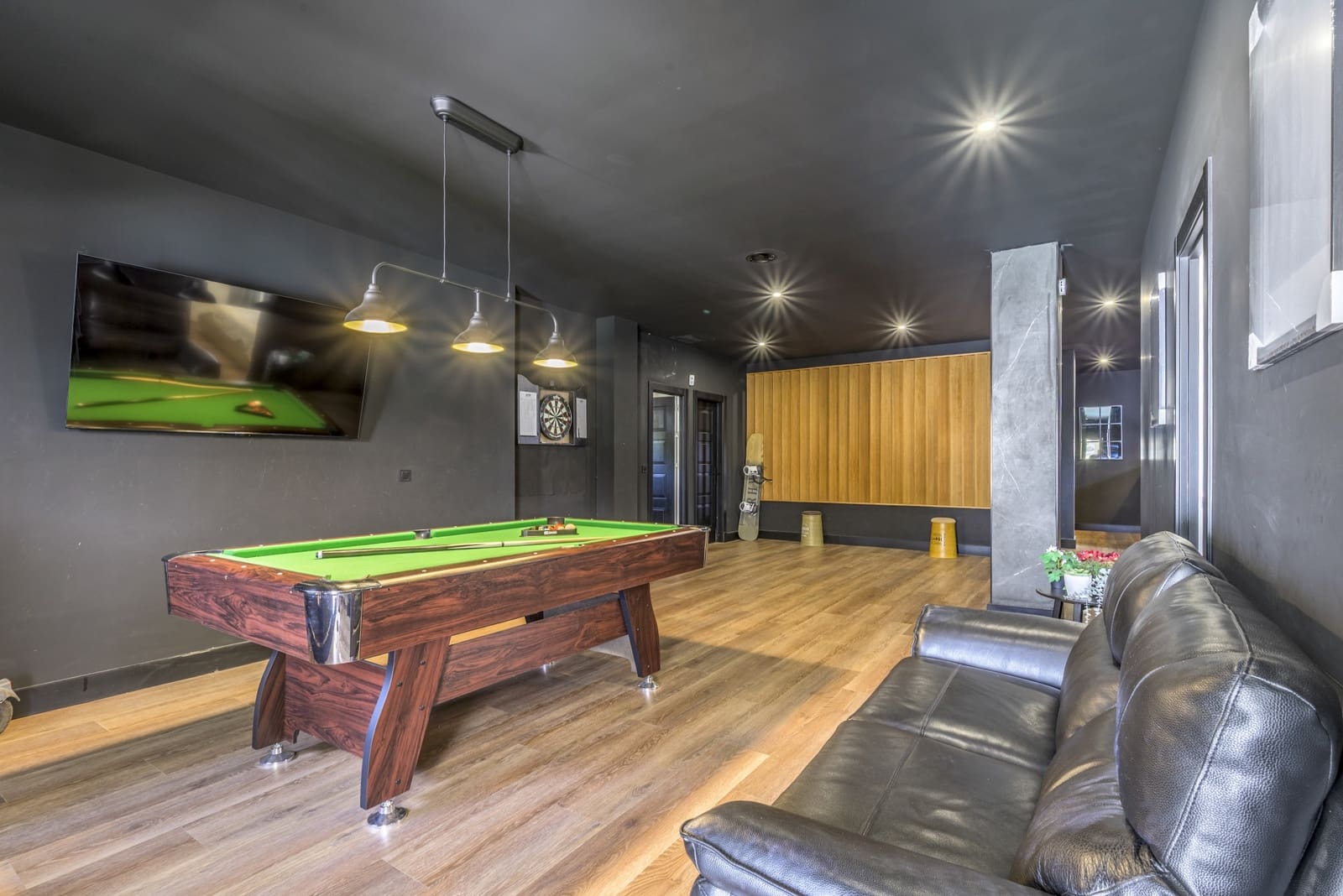 6 bedroom Villa for sale in Mijas Costa with pool garage - € 1,395,000 (Ref: 10024983)