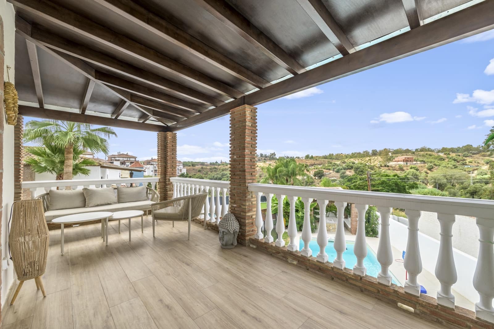 6 bedroom Villa for sale in Mijas Costa with pool garage - € 1,395,000 (Ref: 10024983)
