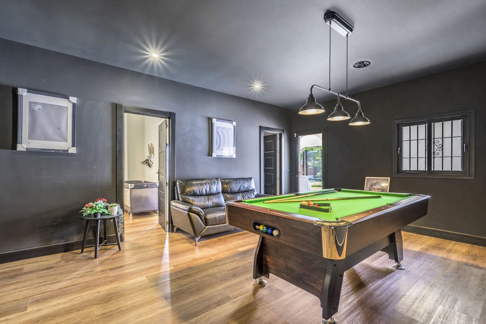 6 bedroom Villa for sale in Mijas Costa with pool garage - € 1,395,000 (Ref: 10024983)