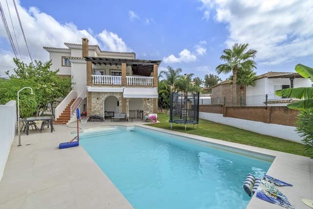Chalet de 6 habitaciones en Mijas Costa, Mijas en venta con piscina garaje - 1.395.000 € (Ref: 10024983)