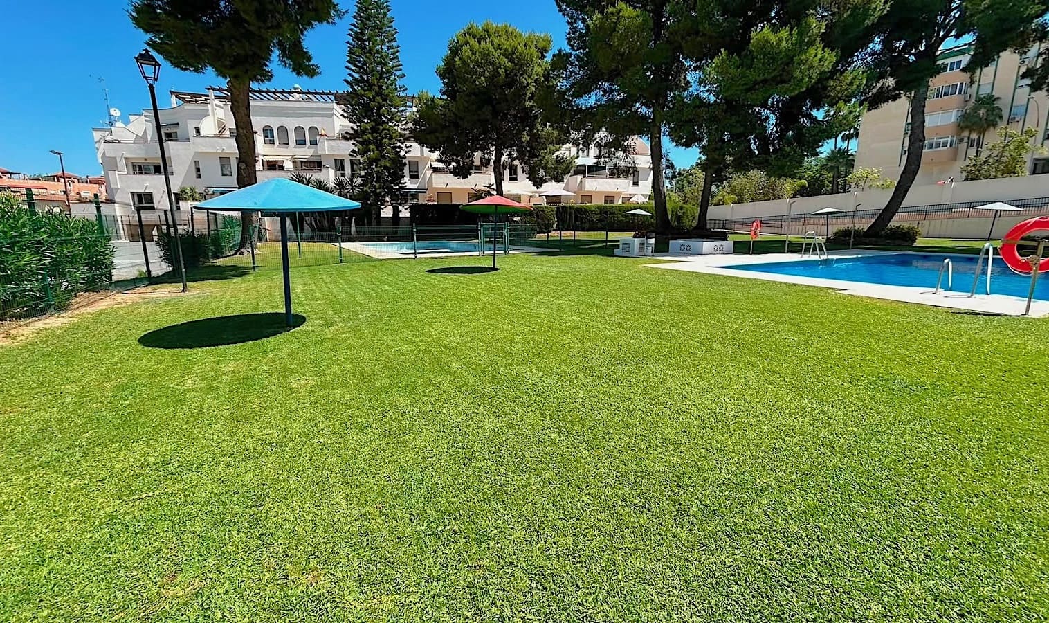3 makuuhuone Huoneisto myytävänä paikassa Torremolinos mukana uima-altaan - 375 000 € (Ref: 10026635)