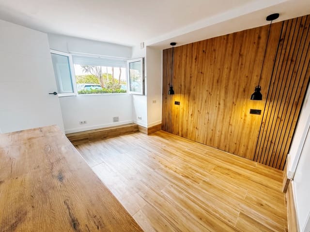 3 makuuhuone Huoneisto myytävänä paikassa Torremolinos mukana uima-altaan - 375 000 € (Ref: 10026635)